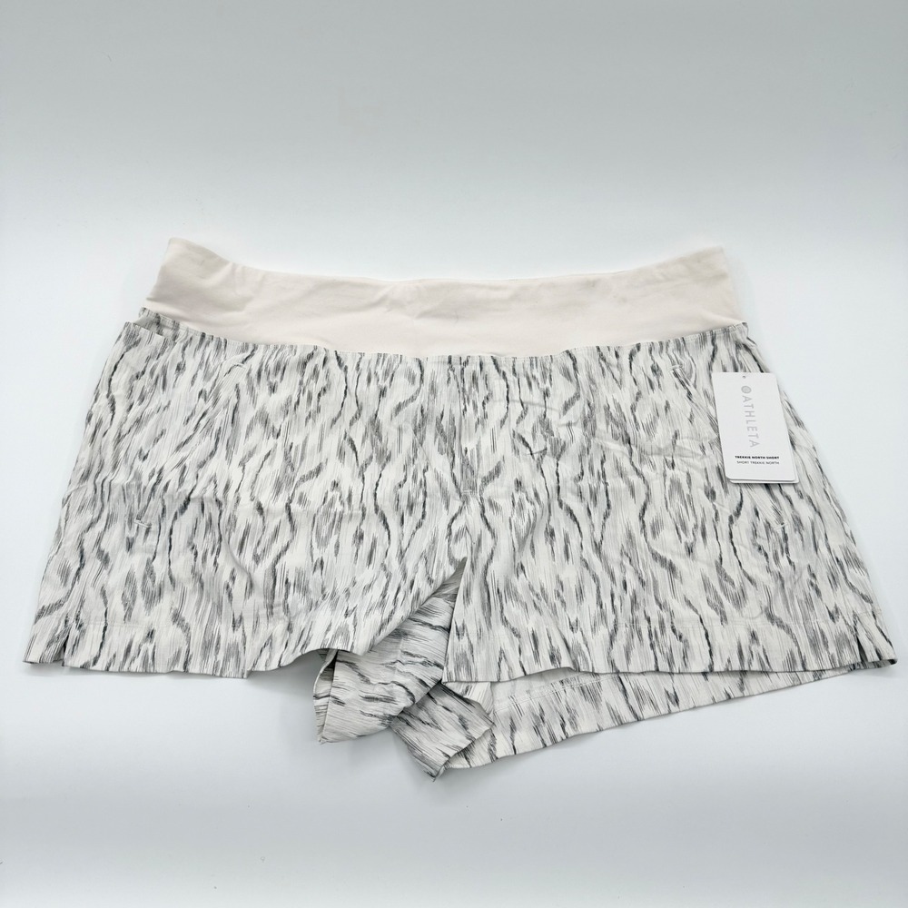 Athleta Trekkie North Short White Black Print Hiking Ripstop Size 20 988235